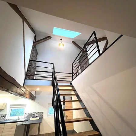 Apartament Aux Tours Du Leval (Nord)
