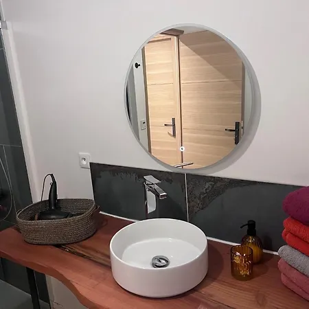 Aux Tours Du Apartament Leval (Nord)